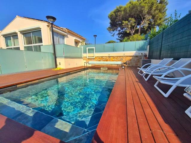 Villa vente à Arrondissement de Toulon, Six-fours-les-plages