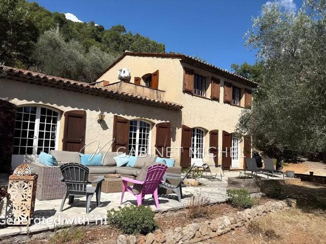 Villa vente à Grasse, Spéracèdes