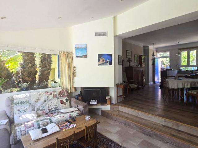 Villa vente à Arrondissement de Toulon, Carqueiranne