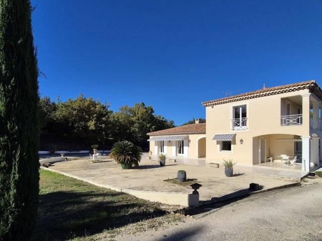 Villa vente à Arles, Eyragues