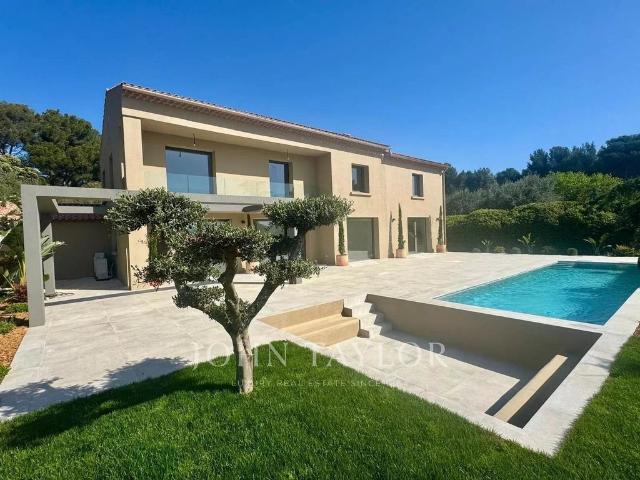 Villa vente à Arrondissement de Toulon, La Cadière-d'azur