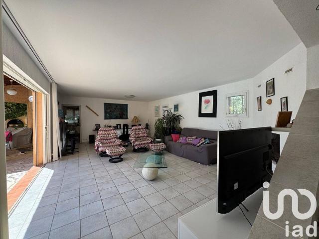 Villa vente à Arrondissement de Toulon, La Londe-les-maures