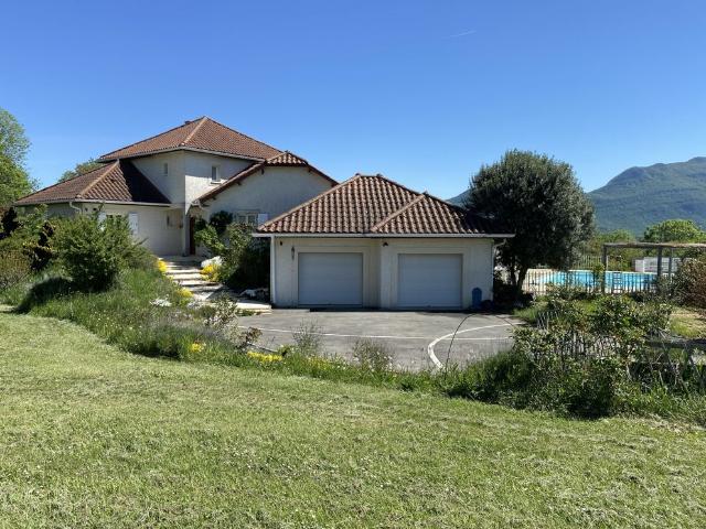 Villa vente à Chambéry, Yenne