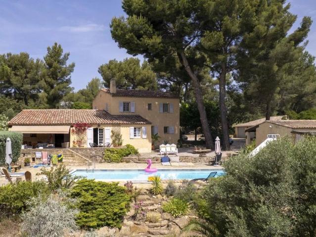 Villa vente à Arrondissement de Toulon, La Cadière-d'azur