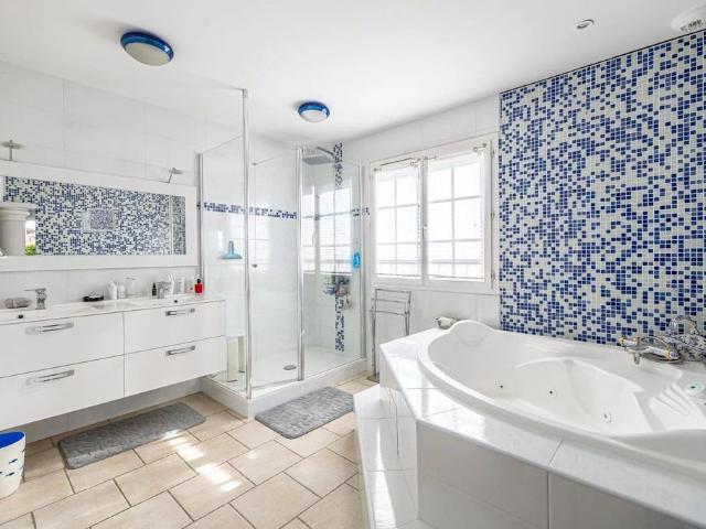 Villa vente à Mandelieu-la-Napoule, Alpes-Maritimes