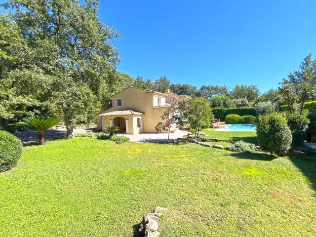 Villa vente à Grasse, Roquefort-les-pins