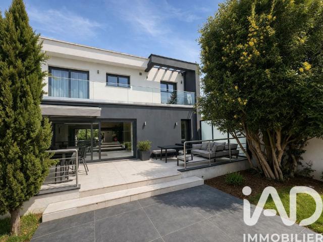 Villa vente à Palaiseau, Sainte-geneviève-des-bois