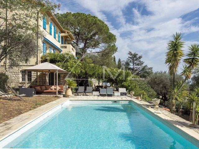 Villa vente à Grasse, Châteauneuf-grasse