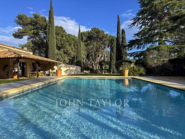Villa vente à Arrondissement de Toulon, La Seyne-sur-mer