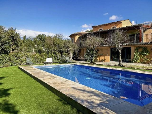 Villa vente à Grasse, Saint-cézaire-sur-siagne