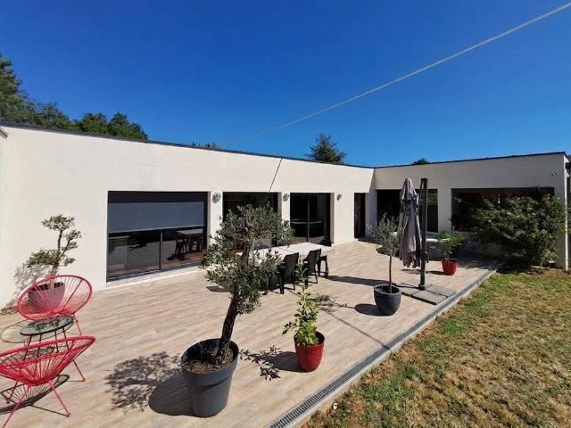Villa vente à Vallon-Pont-d'Arc, Ardèche