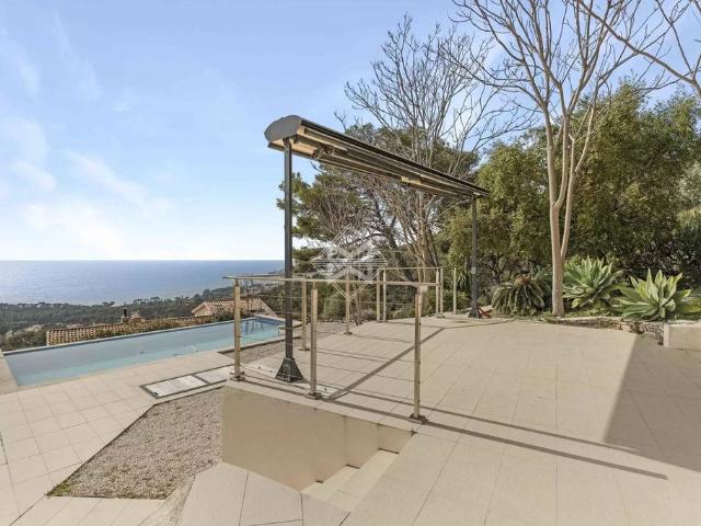 Villa vente à Arrondissement de Toulon, Carqueiranne