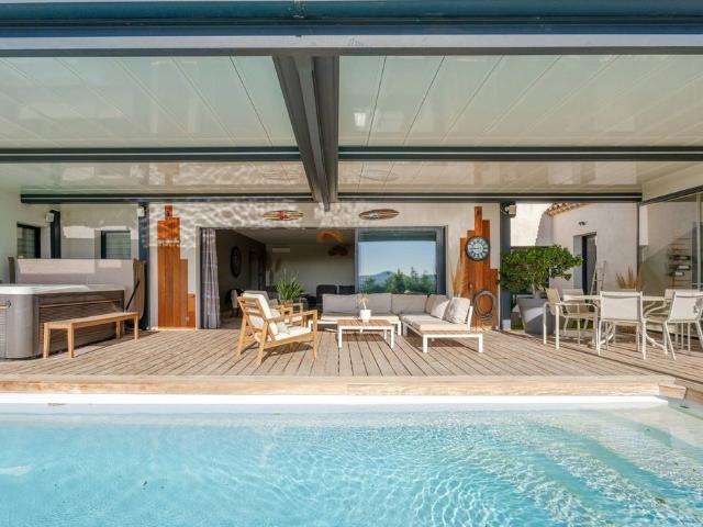 Villa vente à Arrondissement de Toulon, La Cadière-d'azur
