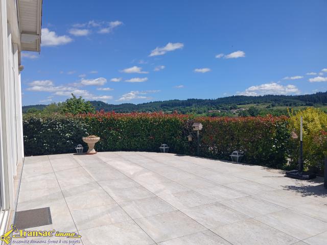 Villa vente à Montbrison, Les Salles