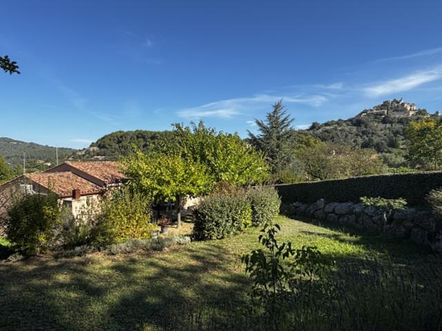 Maison vente à Carpentras, Entrechaux