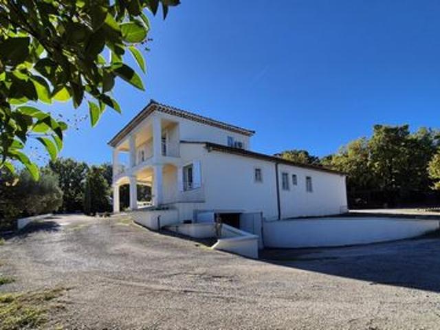 Villa vente à Arles, Eyragues