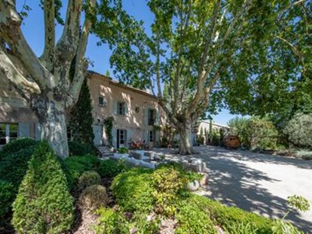 Villa vente à Les Seniorales, Paradou