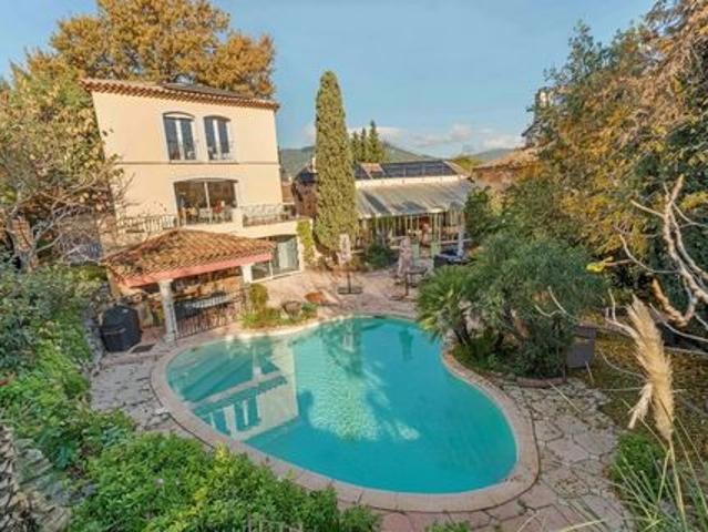 Villa vente à Arrondissement de Toulon, Toulon