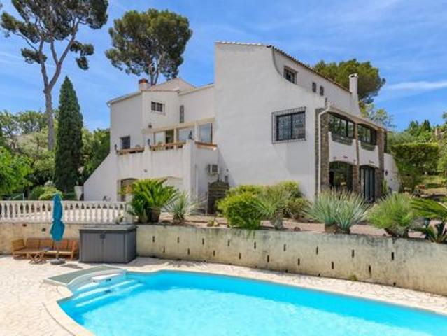 Villa vente à Arrondissement de Toulon, Le Pradet