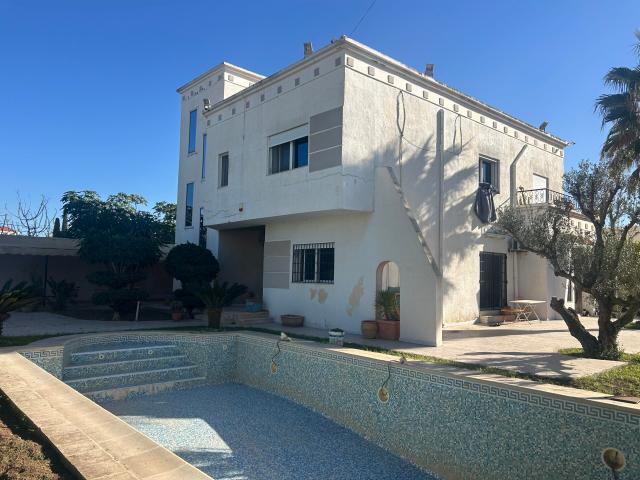 Maison vente à أريانة, معتمدية أريانة المدينة