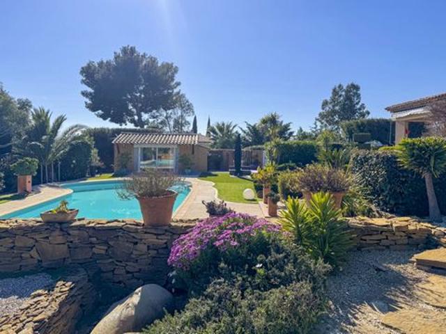 Villa vente à Arrondissement de Toulon, La Cadière-d'azur