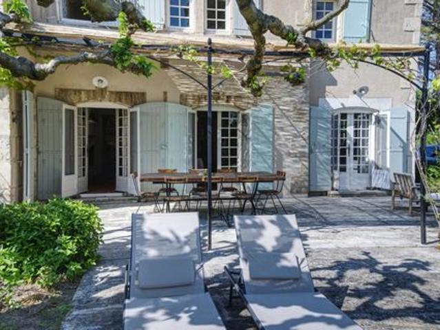 Villa vente à Arles, Paradou