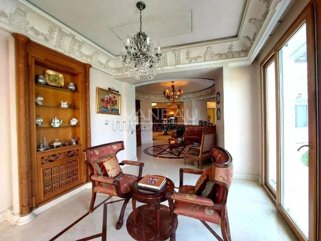 Villa vente à Anfa, Gharb-Chrarda-Beni Hssen