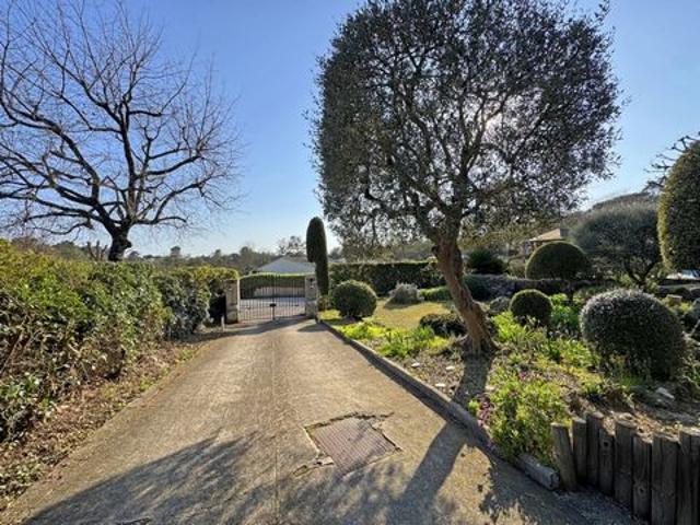 Villa vente à Grasse, Roquefort-les-pins