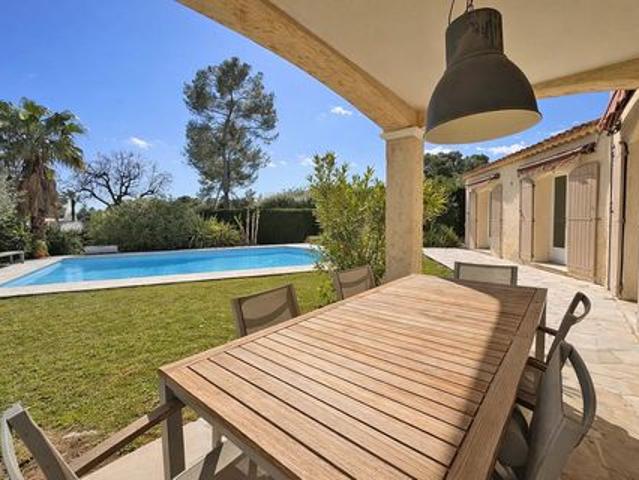 Villa vente à Grasse, Roquefort-les-pins