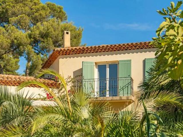 Villa vente à Arrondissement de Toulon, La Londe-les-maures