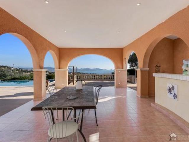 Villa vente à Arrondissement de Draguignan, Roquebrune-sur-argens