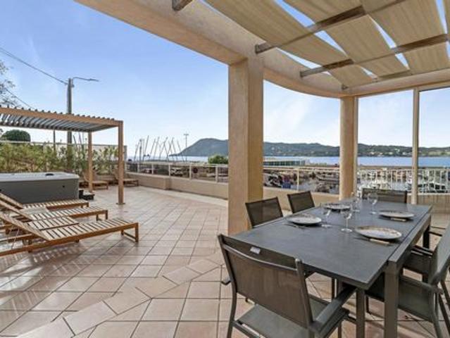 Villa vente à Arrondissement de Toulon, La Seyne-sur-mer