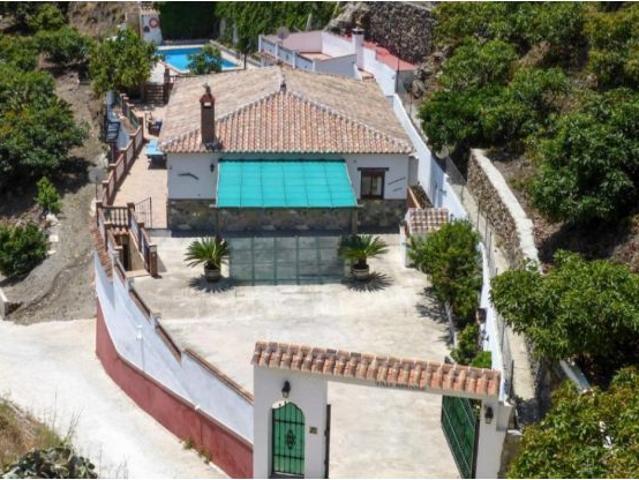 Casa en alquiler en Torrox