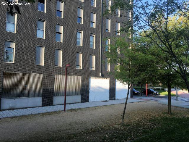 Local Comercial en alquiler en Huerta del Rey, Valladolid