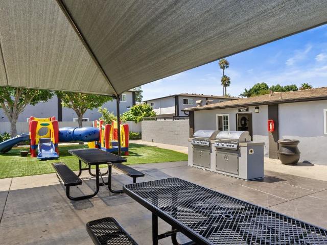 Apartment for rent in Santa Ana, California