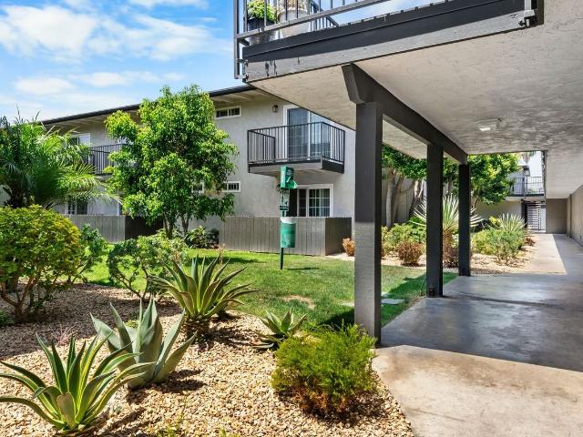 Apartment for rent in Santa Ana, California