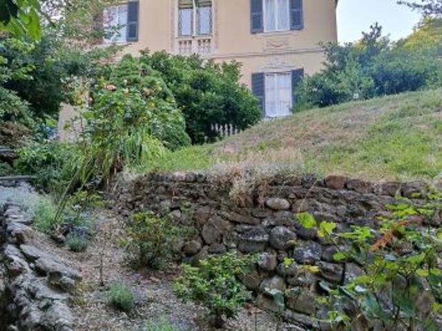 Villa Indipendente in vendita a Busalla, Liguria