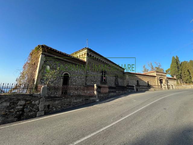 Villa Indipendente in vendita a Taormina, Sicilia