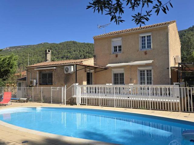 Maison vente à Arrondissement de Toulon, Signes