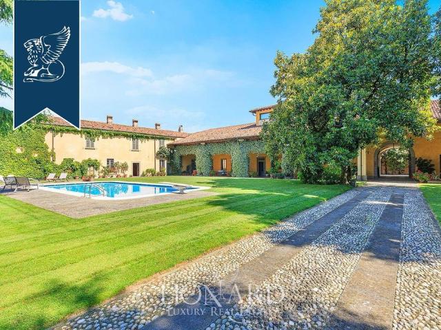 Villa Indipendente in vendita a Coccaglio, Lombardia