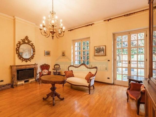 Villa Indipendente in vendita a Piemonte, Asti