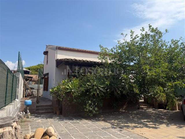Villa Indipendente in vendita a San Giorgio-Librino-San Giuseppe la Rena-Zia Lisa-Villaggio Sant'Agata, Catania