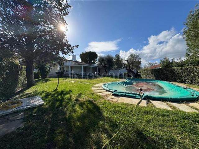 Villa Indipendente in vendita a Rosa Marina di Ostuni, Puglia