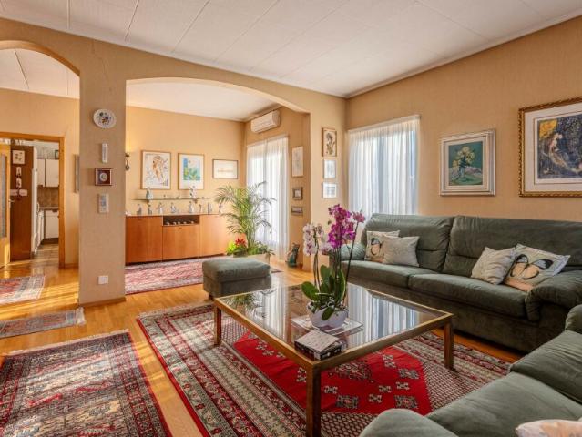 Einfamilienhaus kaufen in Morbio Inferiore, Tessin