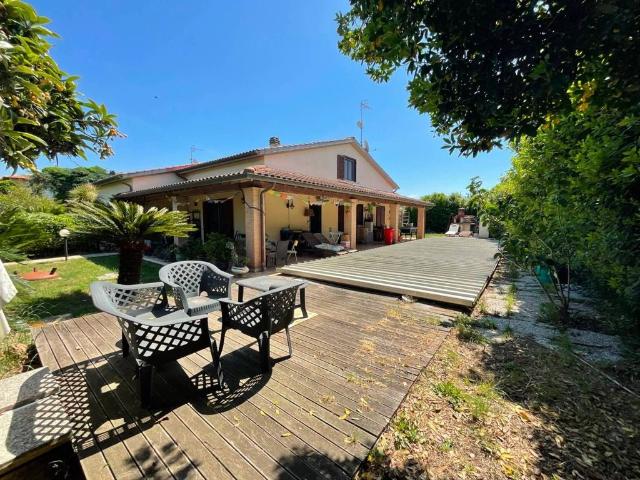 Villa Indipendente in vendita a Monte Argentario, Toscana