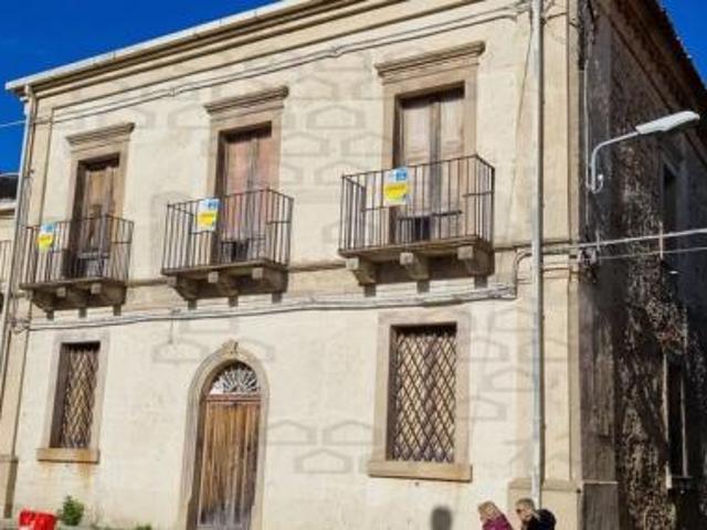 Villa Indipendente in vendita a Montalbano Elicona, Sicilia