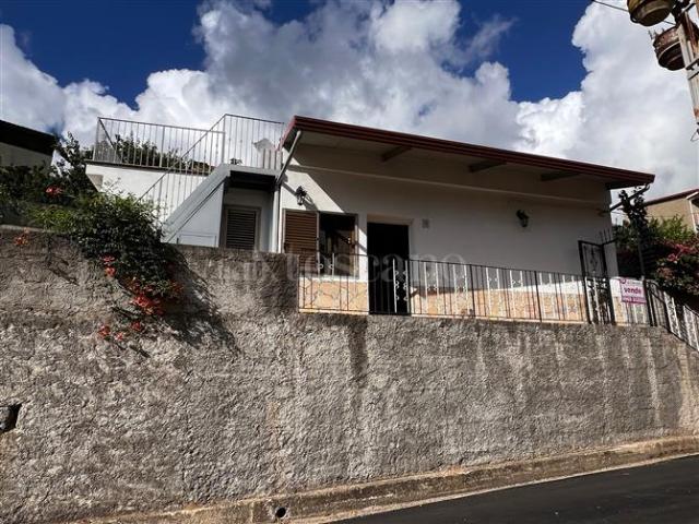 Villa Indipendente in vendita a Calabria, Reggio Calabria