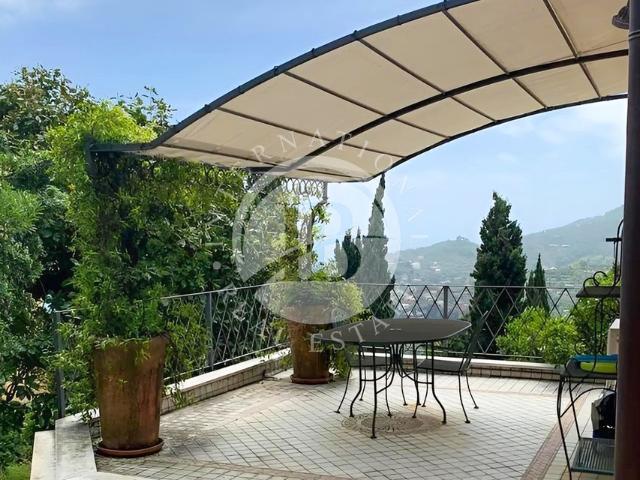 Villa Indipendente in vendita a San Lorenzo Della Costa, Liguria