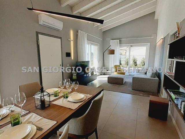 Villa Indipendente in vendita a Lonato, Lombardia