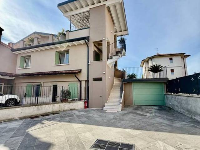 Villa Indipendente in vendita a Sale, Gussago